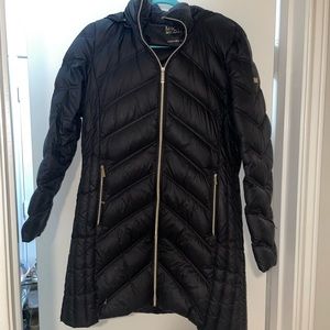 MK coat. Hoodie is removable. Lightweight